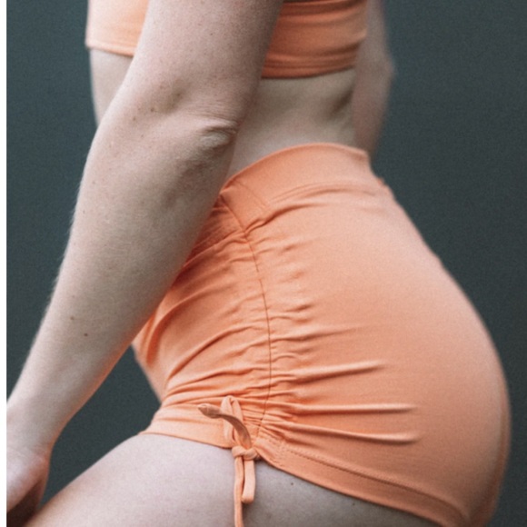 Mikaela Booty Shorts in Cove 🧡 - Picture 4 of 5